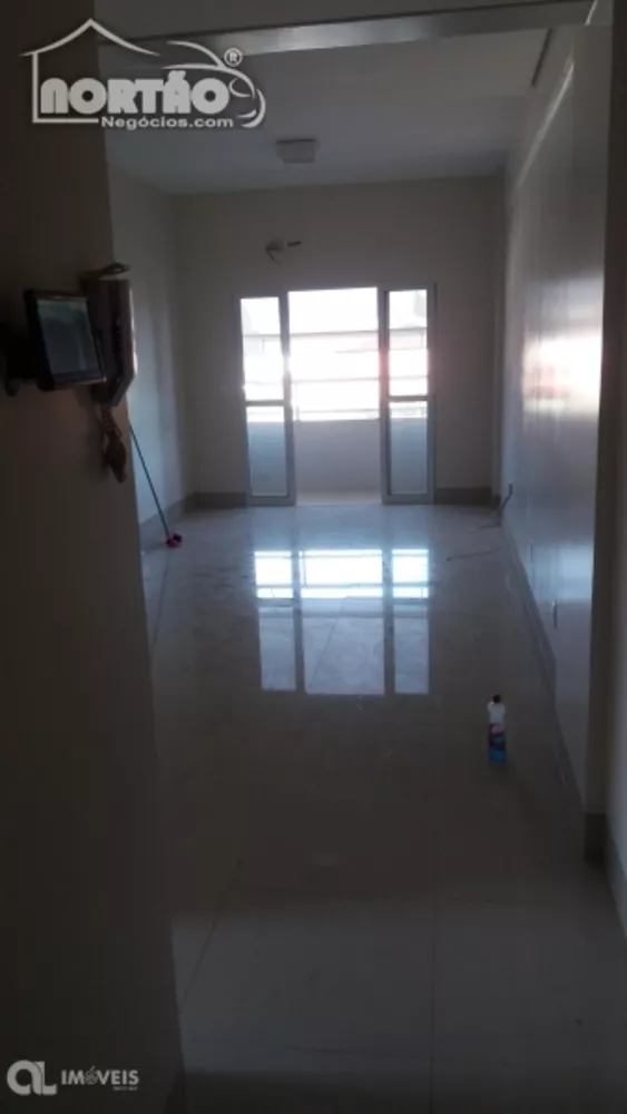 Casa à venda com 3 quartos, 8000m² - Foto 1