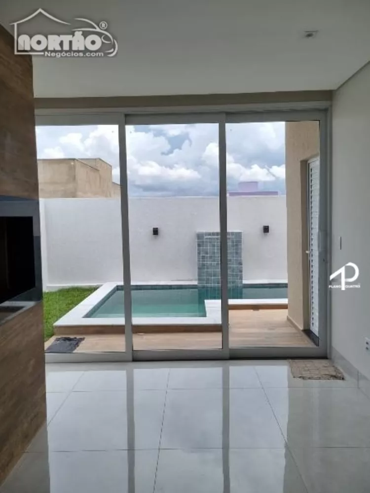 Casa à venda com 3 quartos, 144m² - Foto 2