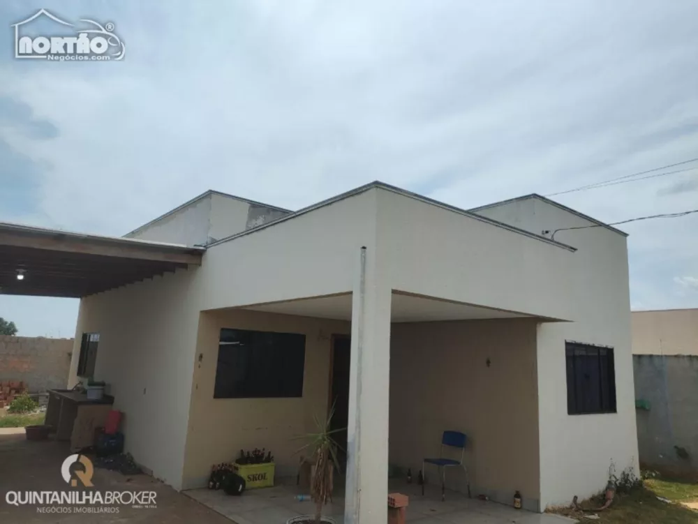 Casa à venda com 3 quartos, 80m² - Foto 1