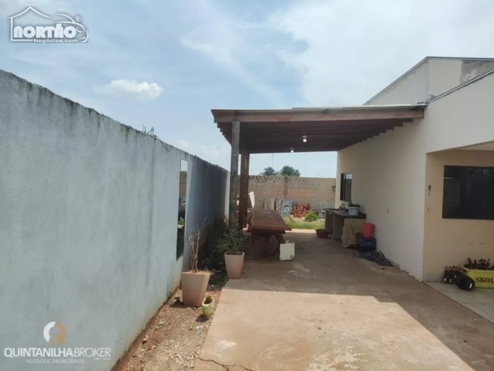 Casa à venda com 3 quartos, 80m² - Foto 2