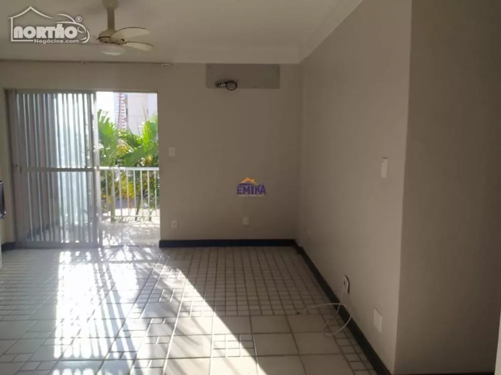 Casa à venda com 3 quartos, 89m² - Foto 2