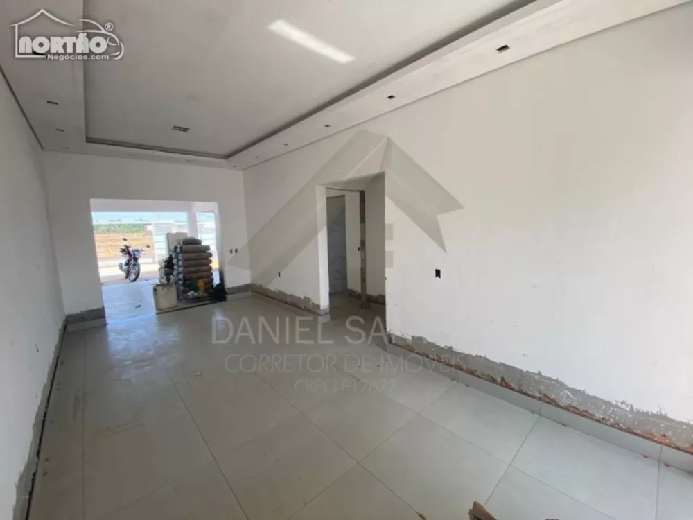 Casa à venda com 2 quartos, 89m² - Foto 8