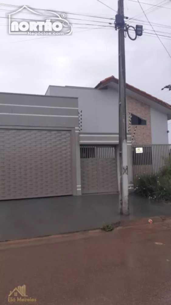 Casa à venda com 4 quartos, 160m² - Foto 2