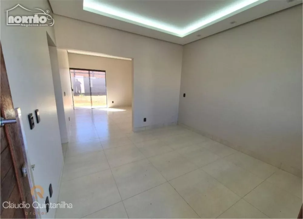 Casa à venda com 3 quartos, 92m² - Foto 3