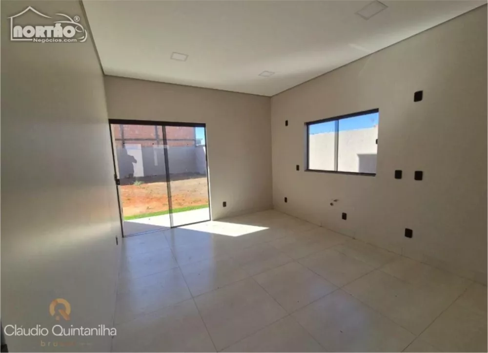 Casa à venda com 3 quartos, 92m² - Foto 4