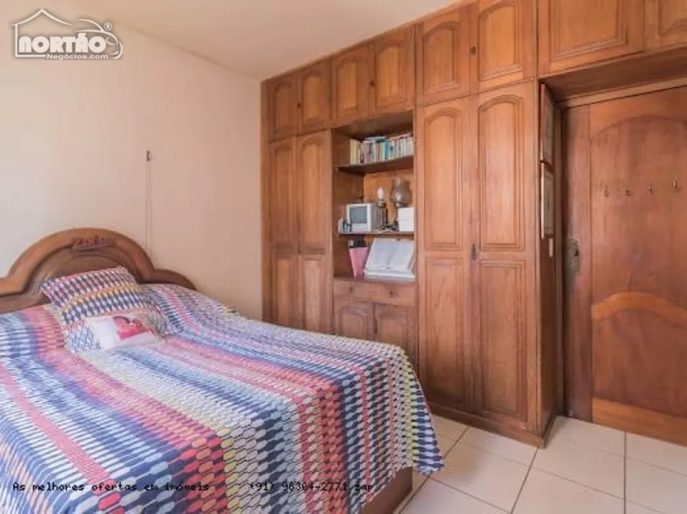 Casa à venda com 3 quartos, 161m² - Foto 2