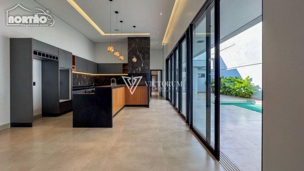 Casa à venda com 1 quarto, 232m² - Foto 6