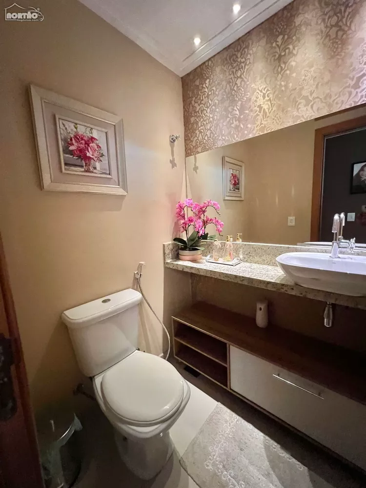 Casa, 5 quartos, 174 m² - Foto 4