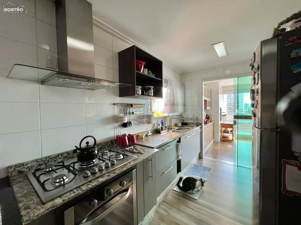 Casa, 5 quartos, 174 m² - Foto 2