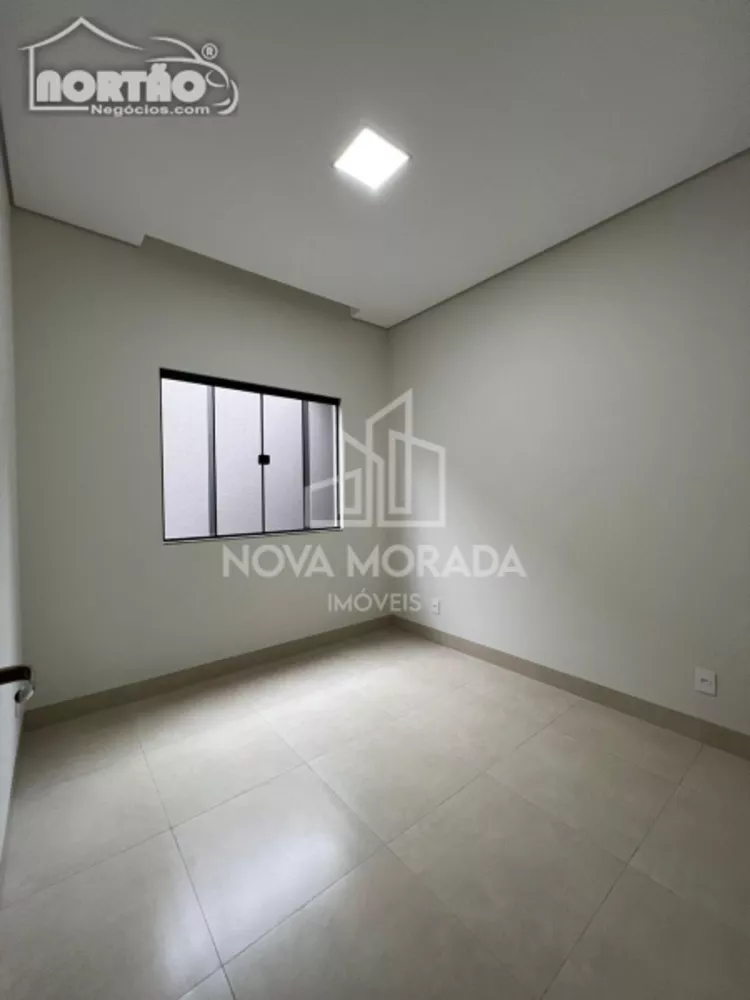 Casa à venda com 4 quartos, 102m² - Foto 7