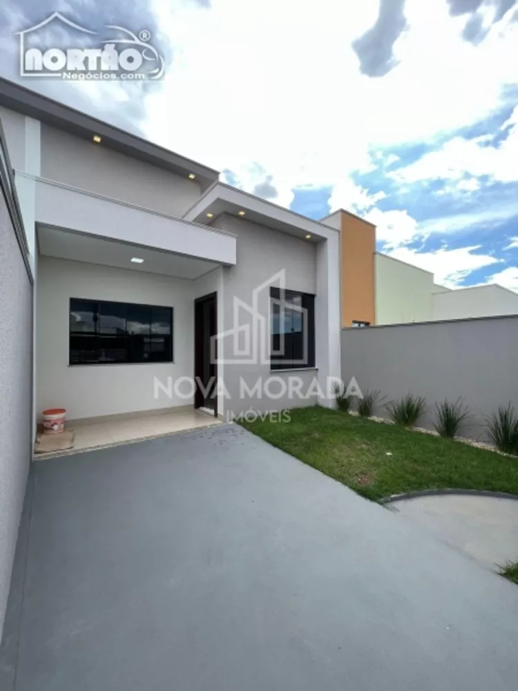 Casa à venda com 4 quartos, 102m² - Foto 1