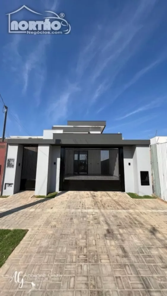 Casa à venda com 3 quartos, 165m² - Foto 2