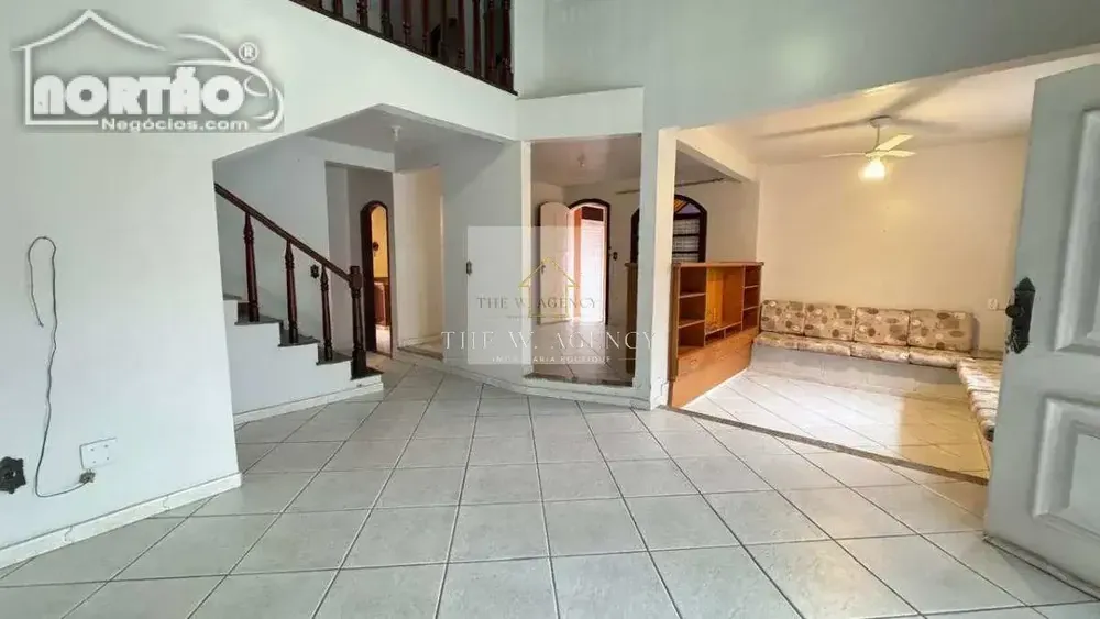 Casa, 4 quartos, 240 m² - Foto 5