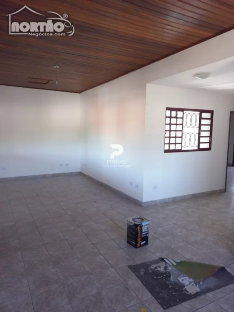 Casa à venda com 3 quartos, 120m² - Foto 3