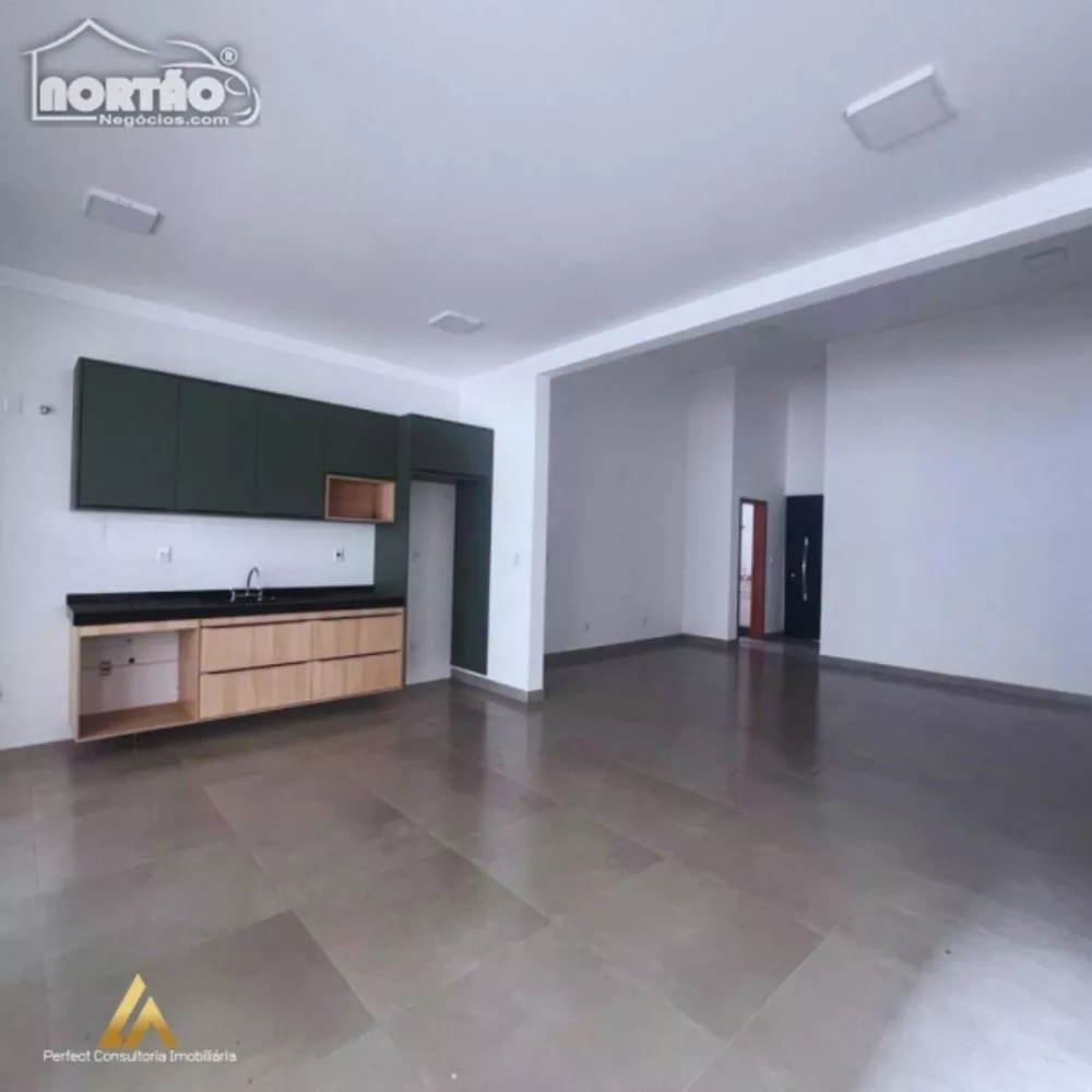 Casa à venda com 4 quartos, 172m² - Foto 3