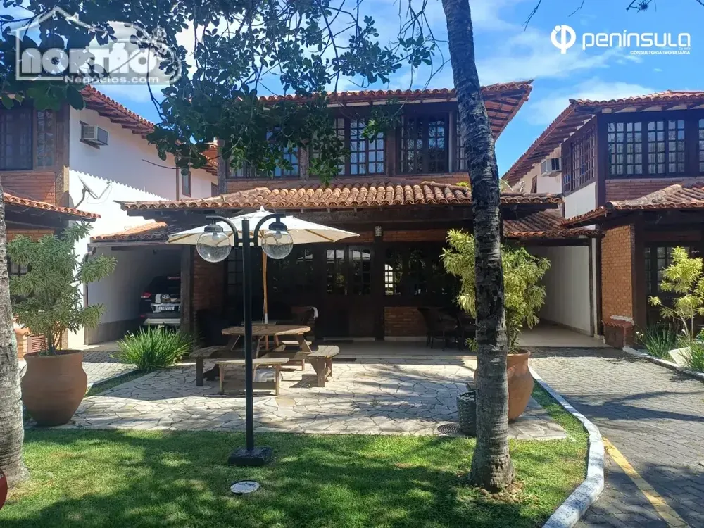 Casa, 5 quartos, 255 m² - Foto 1
