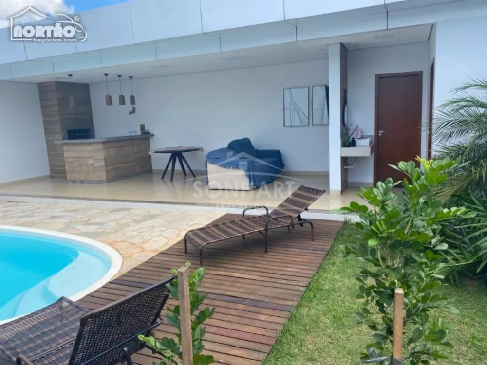 Casa à venda com 3 quartos, 228m² - Foto 4