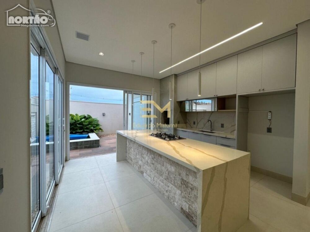 Casa, 1 quarto, 170 m² - Foto 3