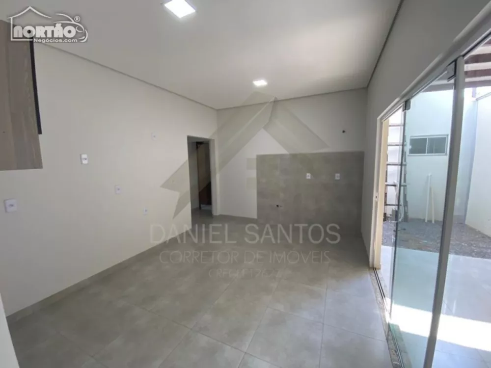 Casa à venda com 2 quartos, 128m² - Foto 9