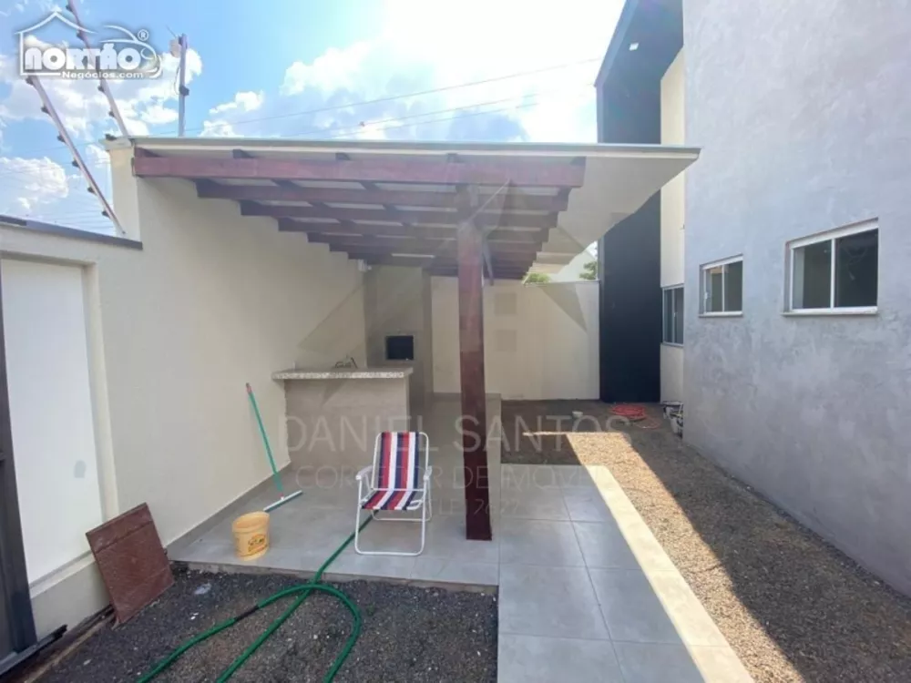 Casa à venda com 2 quartos, 128m² - Foto 3