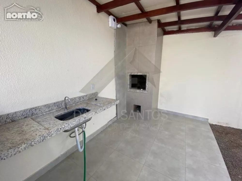 Casa à venda com 2 quartos, 128m² - Foto 4