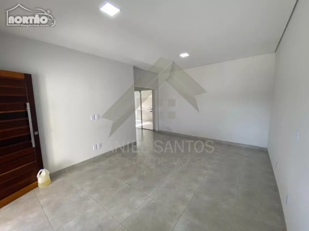 Casa à venda com 2 quartos, 128m² - Foto 7