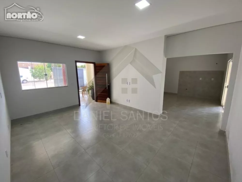 Casa à venda com 2 quartos, 128m² - Foto 8