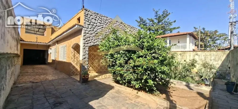 Casa, 4 quartos, 284 m² - Foto 2