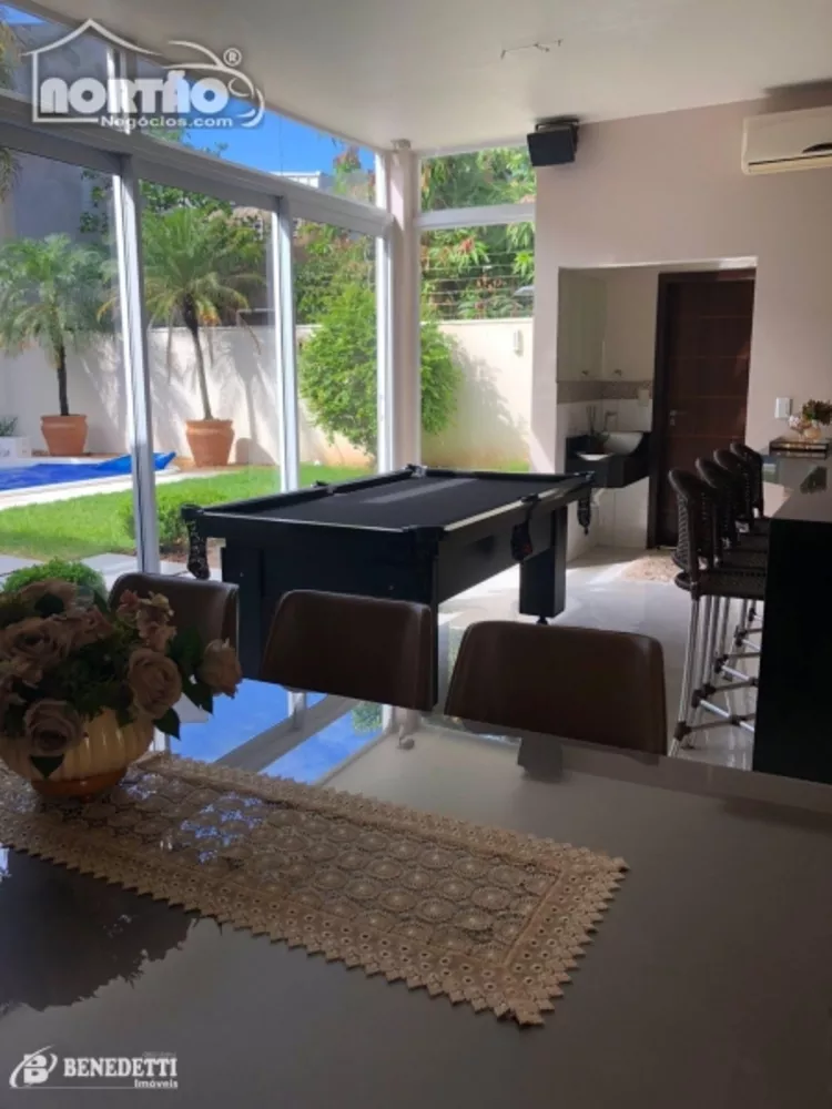 Casa à venda com 3 quartos, 220m² - Foto 6