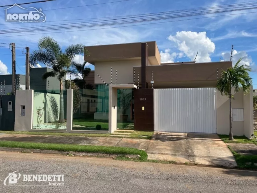 Casa à venda com 3 quartos, 150m² - Foto 1