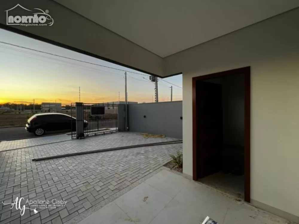 Casa à venda com 3 quartos, 95m² - Foto 2