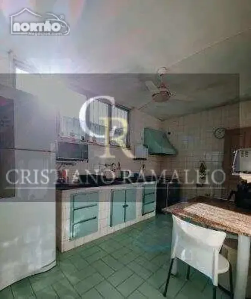 Casa, 7 quartos, 227 m² - Foto 8