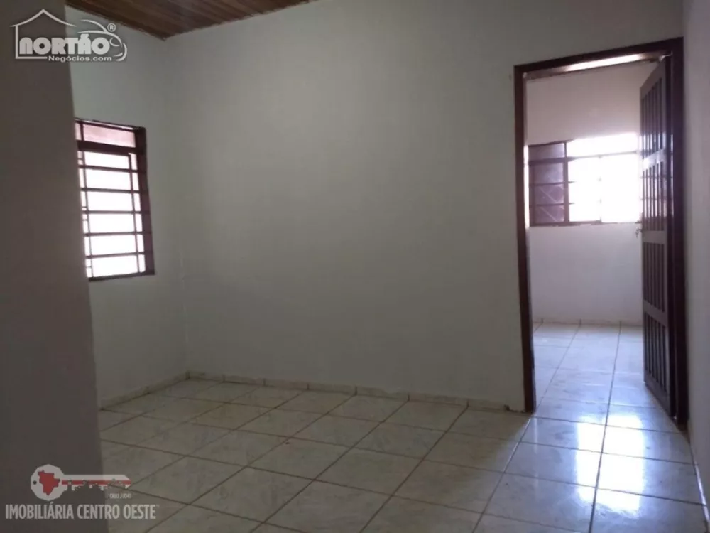 Casa à venda com 3 quartos, 133m² - Foto 3