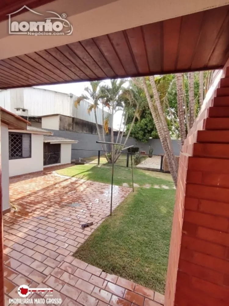 Casa à venda com 3 quartos, 280m² - Foto 8