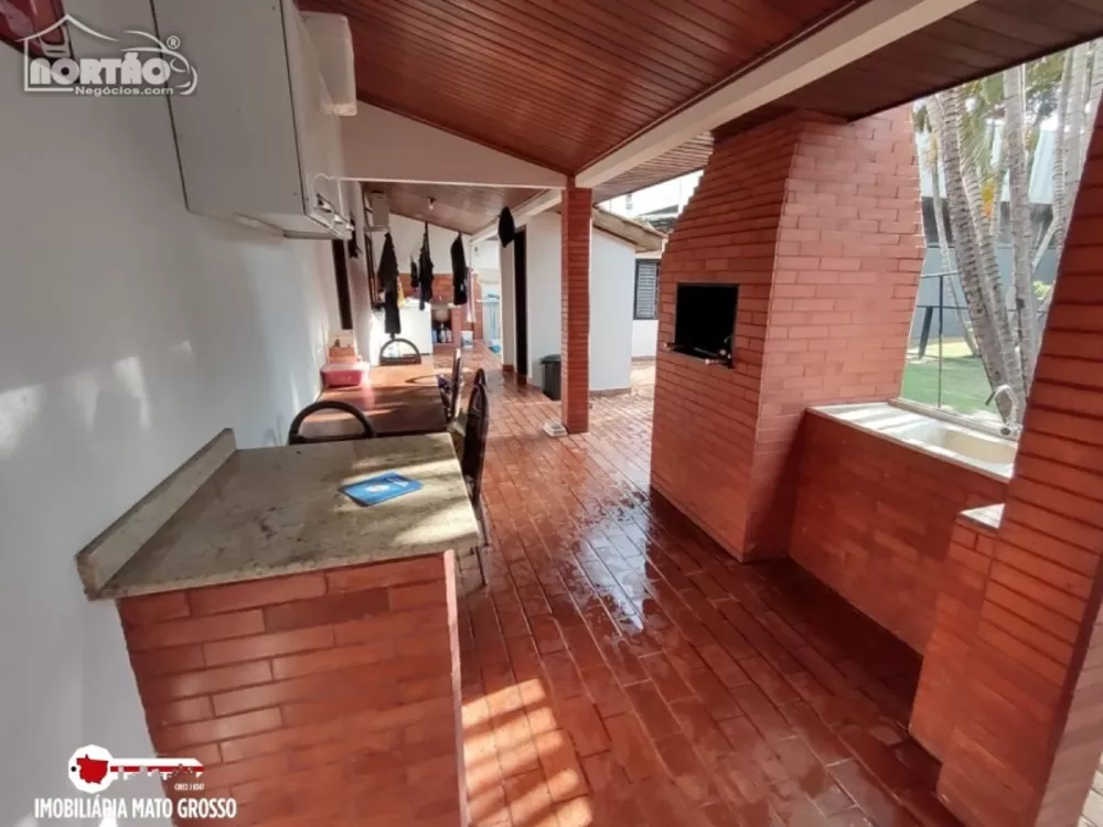 Casa à venda com 3 quartos, 280m² - Foto 3