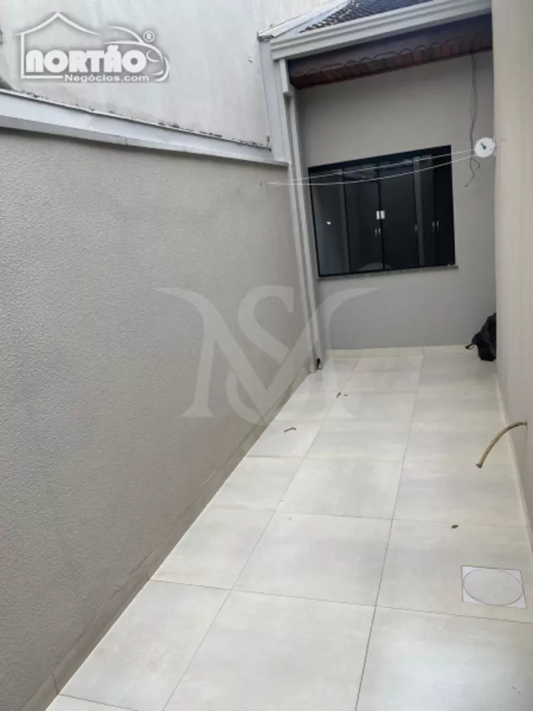 Casa à venda com 2 quartos, 137m² - Foto 3