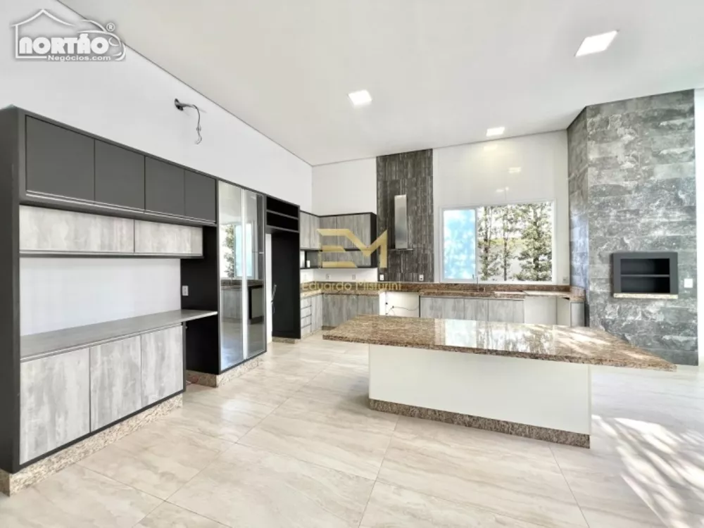 Casa, 2 quartos, 256 m² - Foto 9