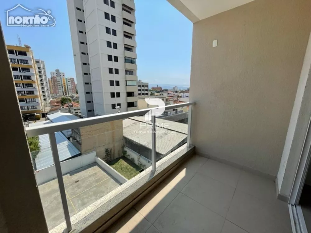 Casa à venda com 3 quartos, 67m² - Foto 8