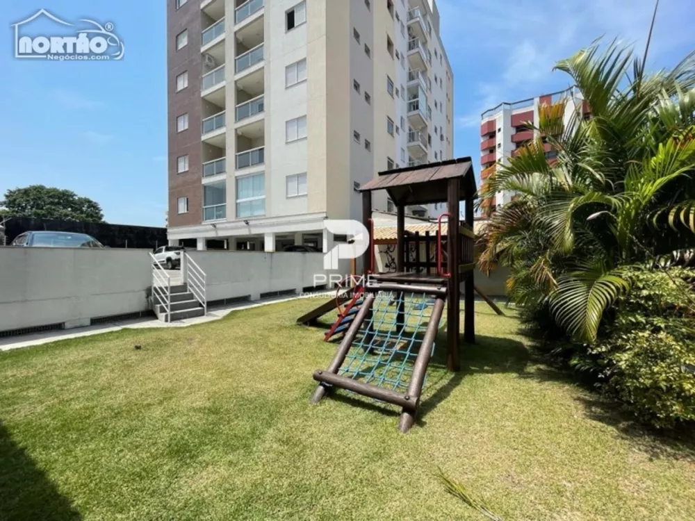 Casa à venda com 3 quartos, 67m² - Foto 3