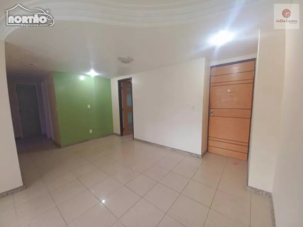 Casa à venda com 3 quartos, 78m² - Foto 4