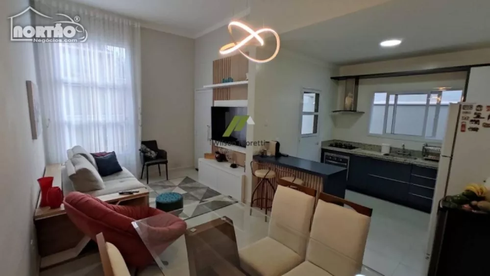 Casa à venda com 5 quartos, 75m² - Foto 4