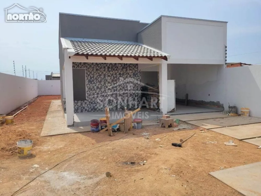 Casa à venda com 2 quartos, 89m² - Foto 2