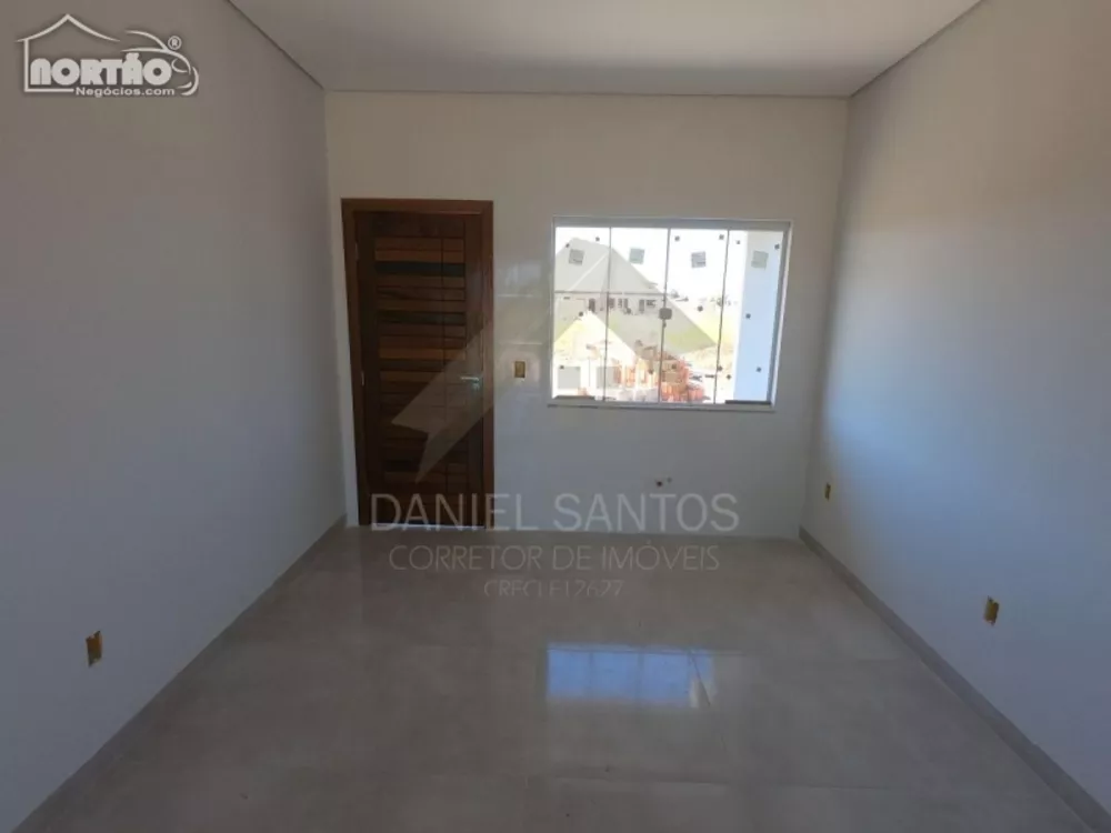 Casa à venda com 3 quartos, 60m² - Foto 6