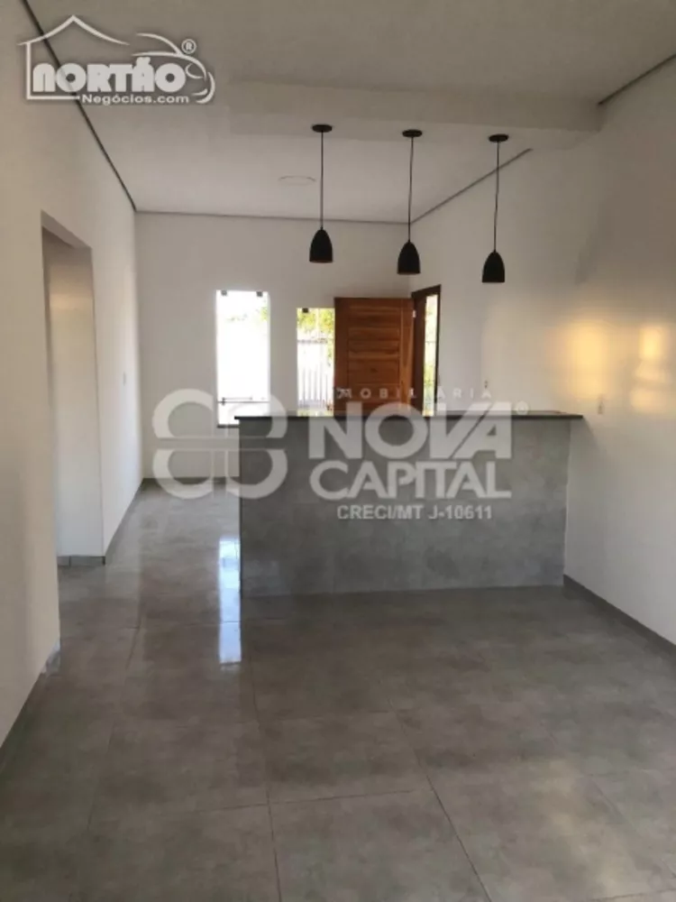 Casa à venda com 4 quartos, 120m² - Foto 2