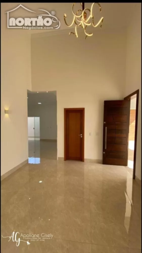 Casa à venda com 4 quartos, 157m² - Foto 3