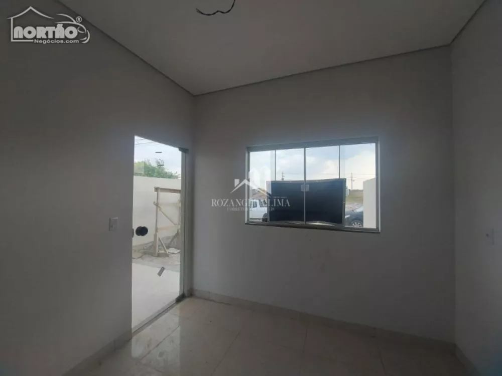 Casa à venda com 3 quartos, 82m² - Foto 3