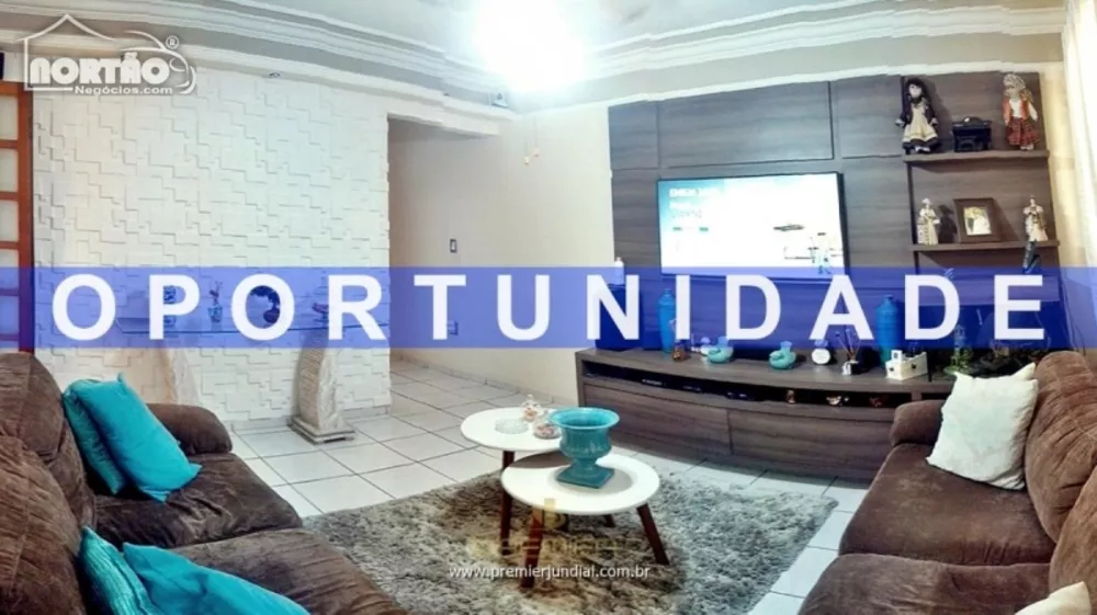 Casa à venda com 4 quartos, 80m² - Foto 1