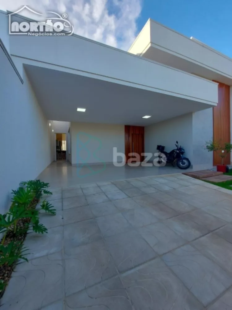 Casa à venda com 4 quartos, 204m² - Foto 1