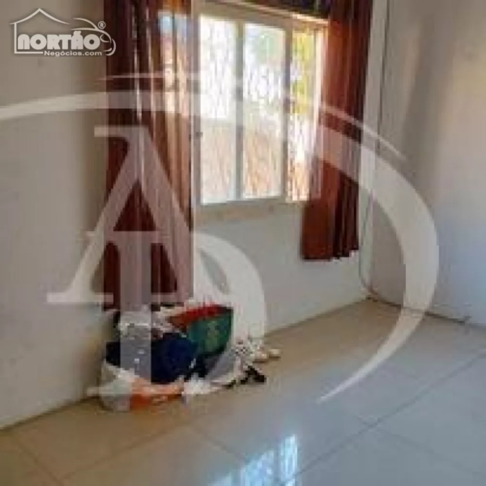 Casa à venda com 4 quartos, 180m² - Foto 4