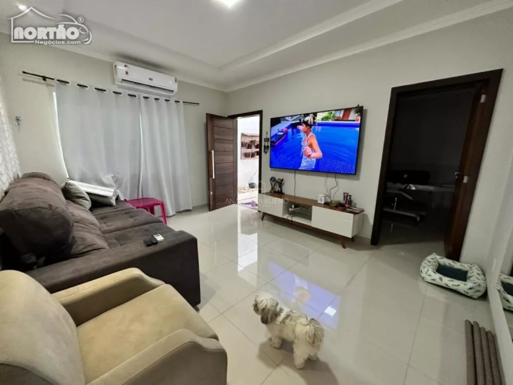 Casa à venda com 3 quartos, 117m² - Foto 3